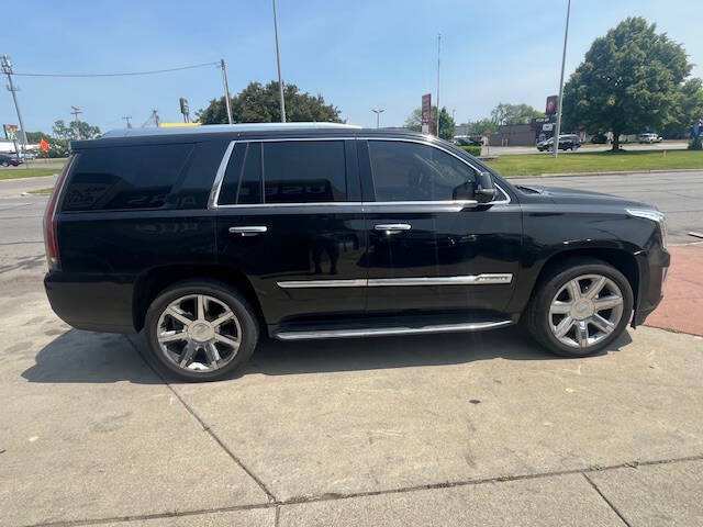 2015 Cadillac Escalade Luxury