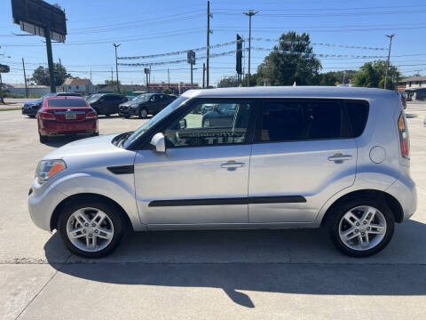 2011 Kia Soul +