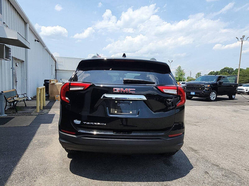 2024 GMC Terrain SLE