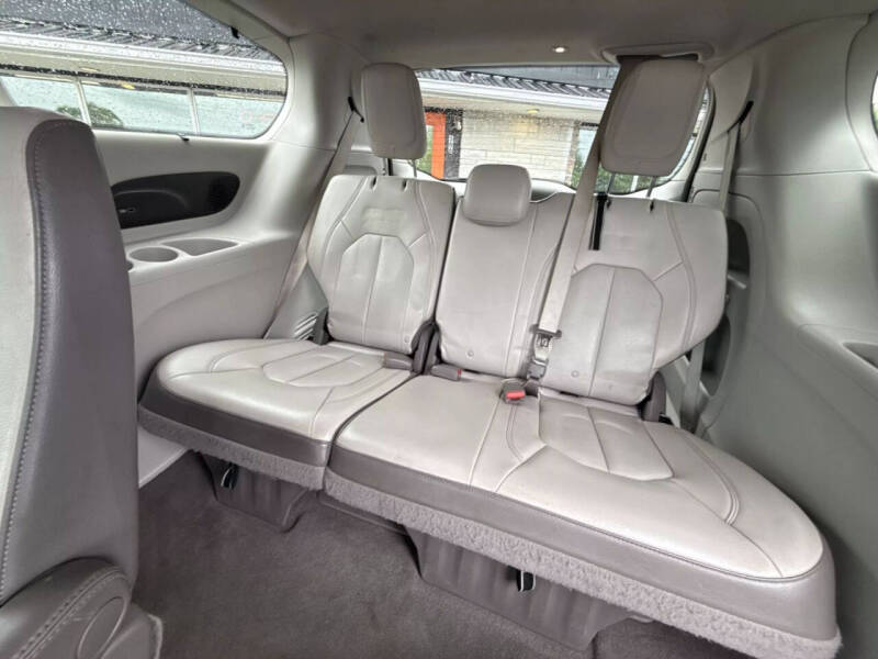 2018 Chrysler Pacifica Touring L Plus