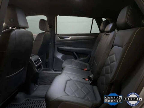 2025 Volkswagen Atlas Cross Sport SE 4Motion