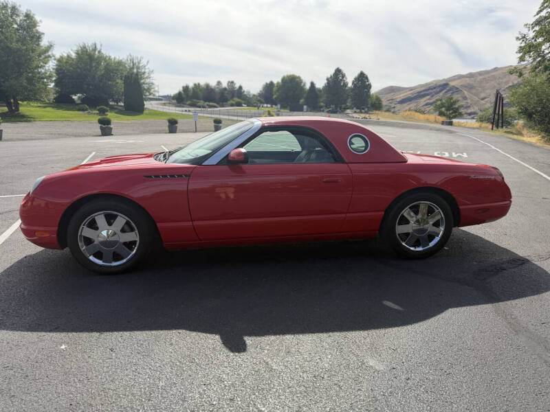 2002 Ford Thunderbird Deluxe