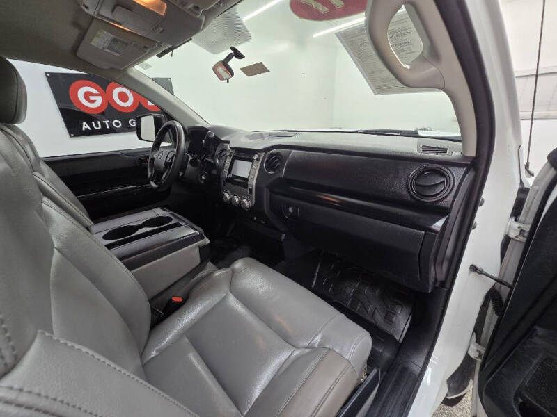 2017 Toyota Tundra SR