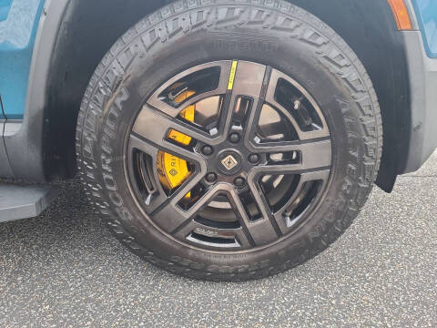 2023 Rivian R1S Launch Edition