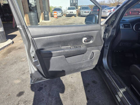 2009 Nissan Versa 1.8 SL