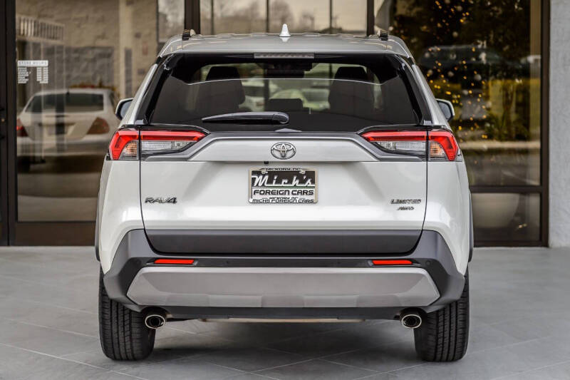 2020 Toyota RAV4 Limited