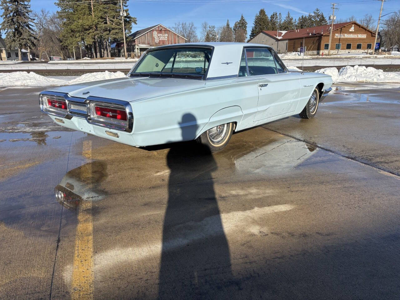 1964 Ford Thunderbird 4
