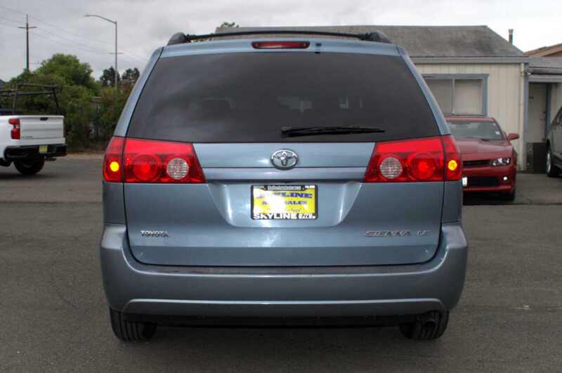 2009 Toyota Sienna