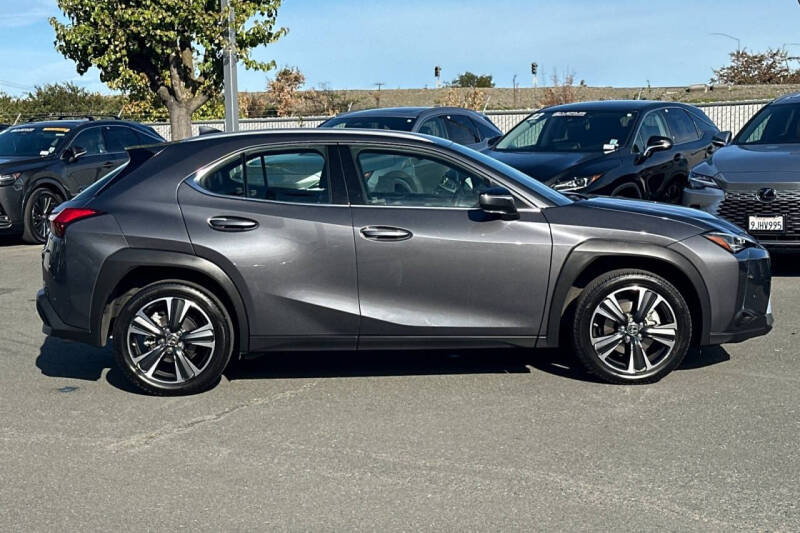 2022 Lexus UX 200