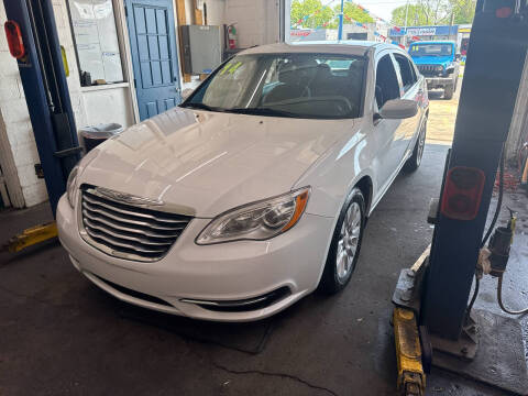 2014 Chrysler 200 LX