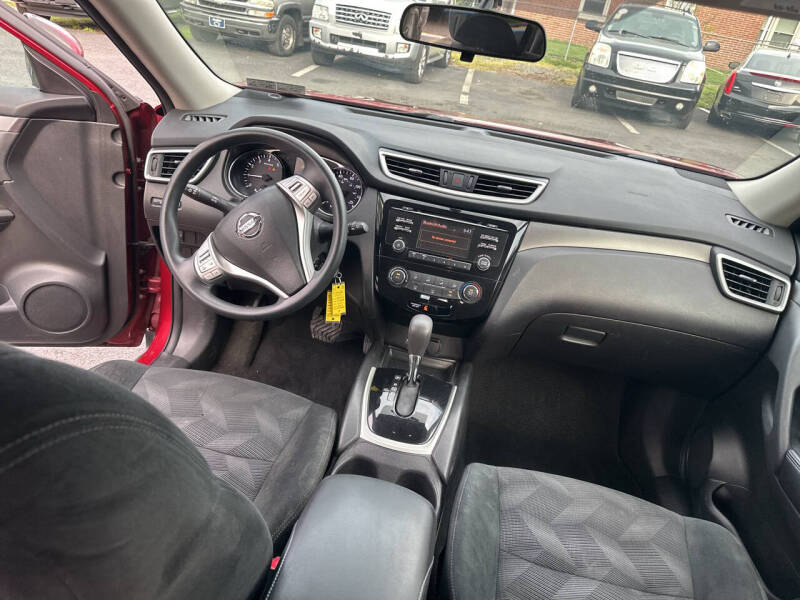 2016 Nissan Rogue SV
