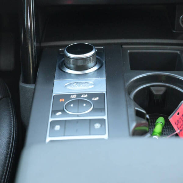 2020 Land Rover Discovery SE