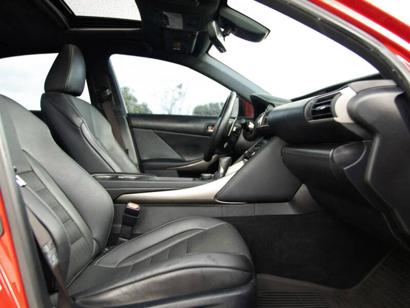 2018 Lexus IS 300