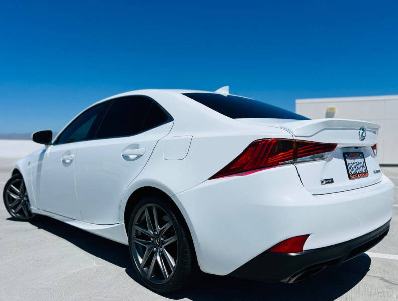 2017 Lexus IS 200t