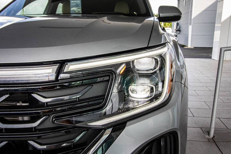 2024 Volkswagen Atlas Cross Sport SE