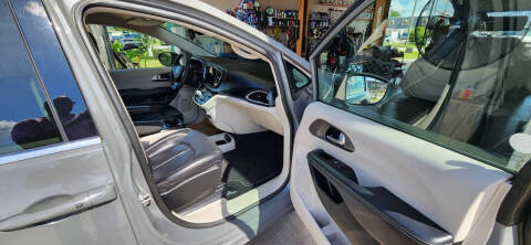 2023 Chrysler Pacifica Touring L