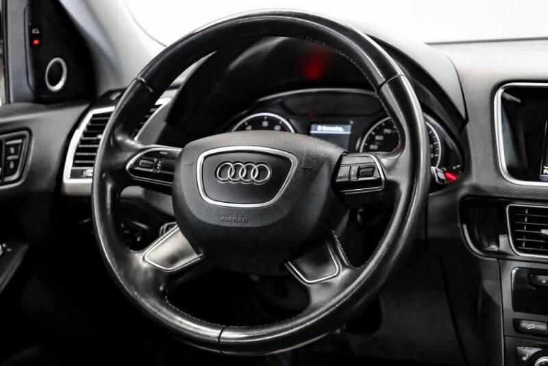 2017 Audi Q5 2.0T quattro Premium Plus