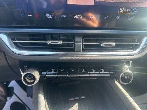 2026 Chevrolet Equinox EV LT 2