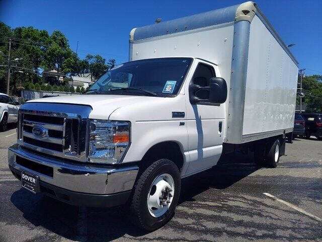 2017 Ford E-Series Chassis