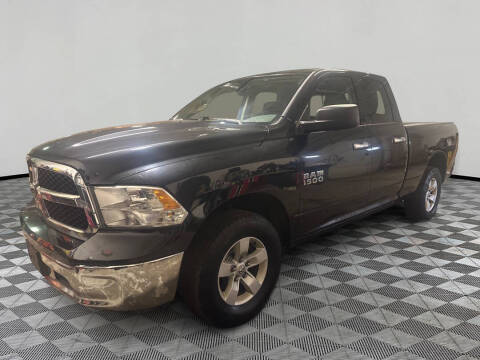 2016 RAM 1500 SLT