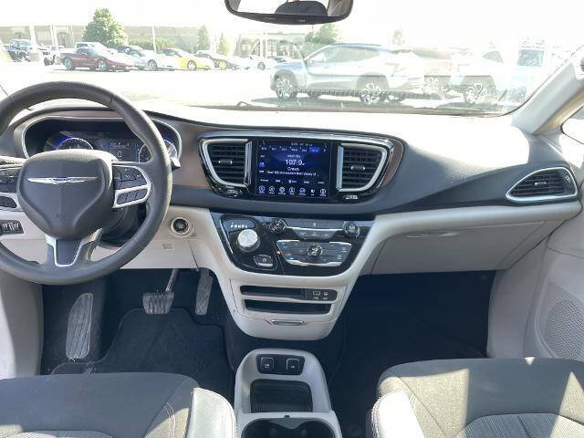 2017 Chrysler Pacifica Touring