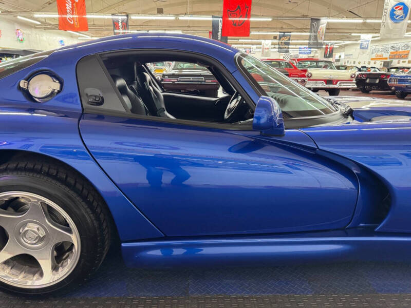 1997 Dodge Viper GTS