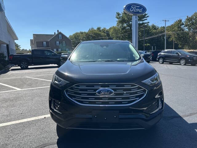 2022 Ford Edge Titanium