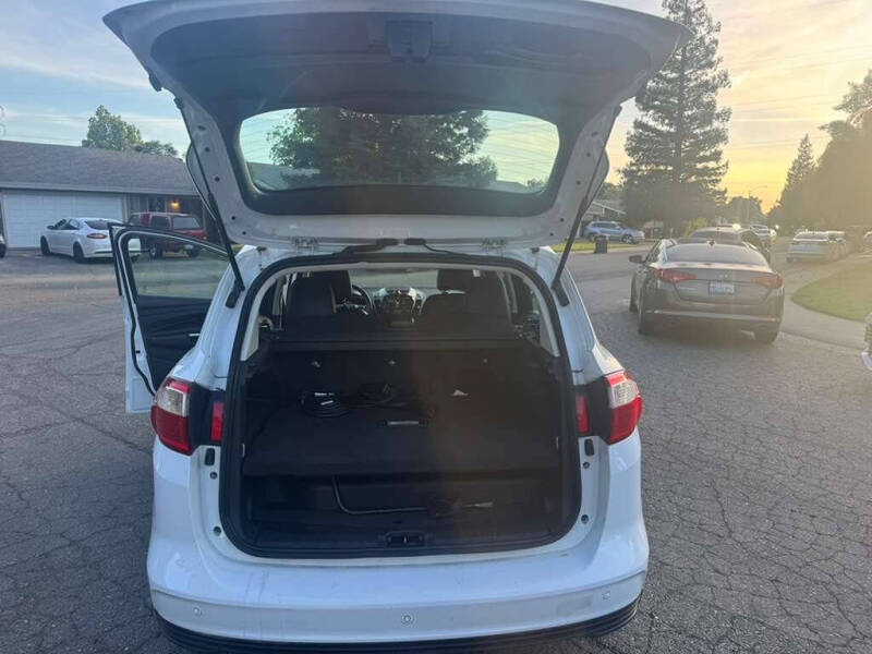 2013 Ford C-MAX Hybrid SE