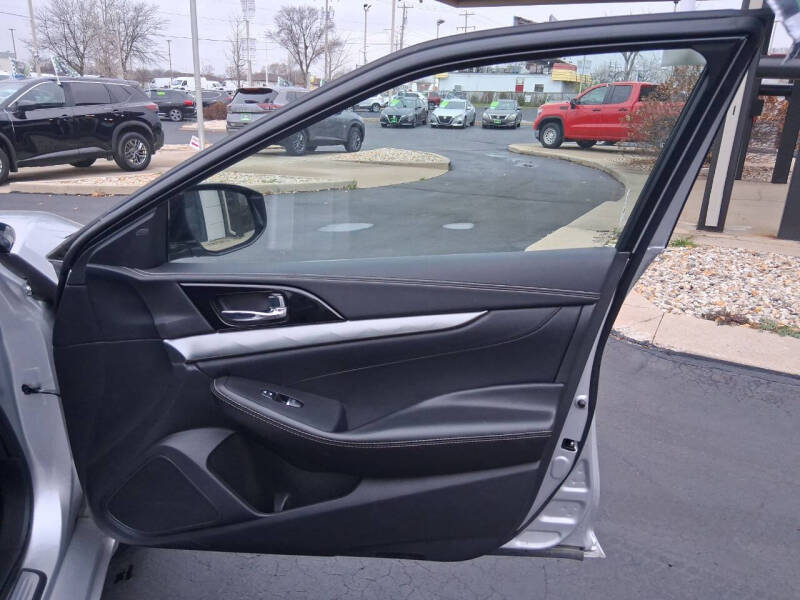 2023 Nissan Maxima 3.5 SV