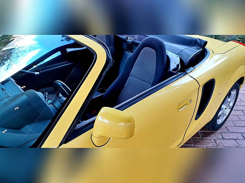2001 Toyota MR2 Spyder