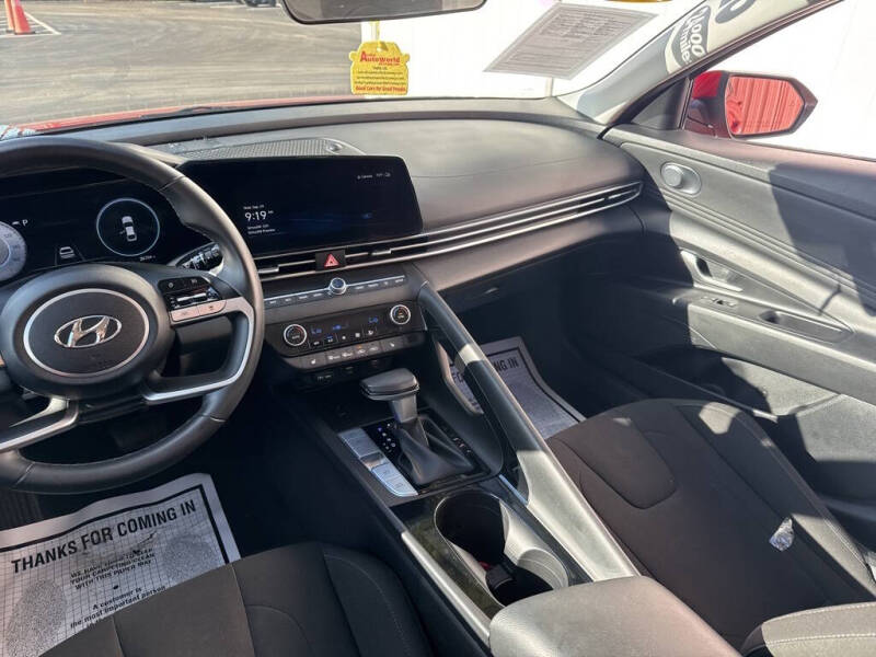 2023 Hyundai Elantra