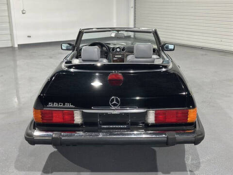 1987 Mercedes-Benz 560-Class 560 SL