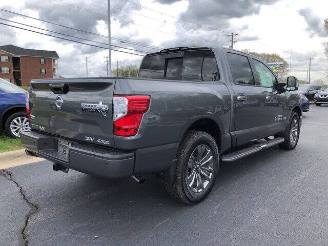 2019 Nissan Titan SV