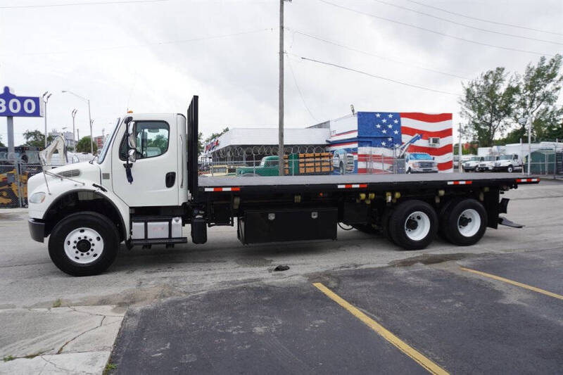 2015 Freightliner M2 106