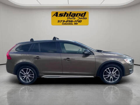 2016 Volvo V60 Cross Country T5