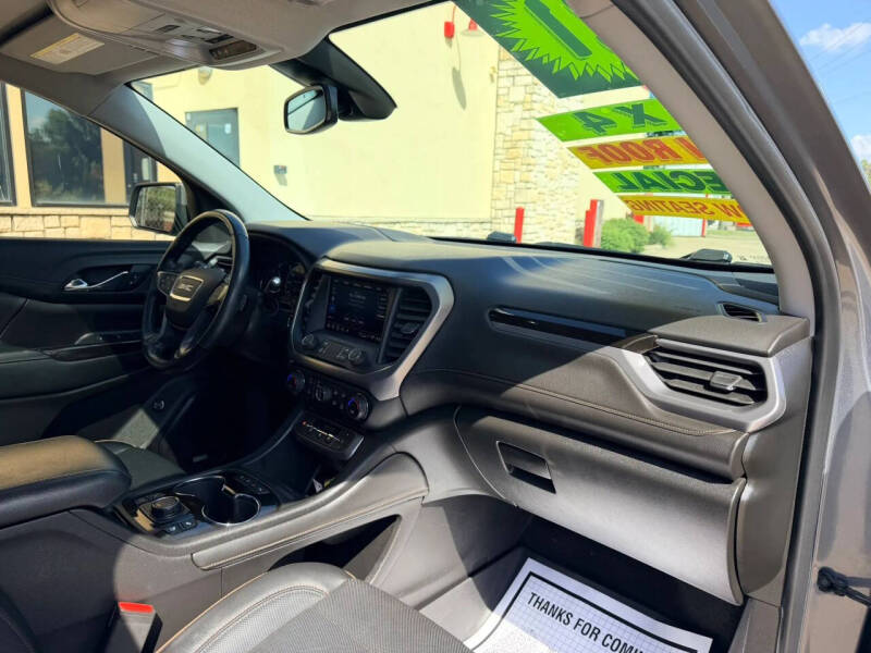 2021 GMC Acadia AT4