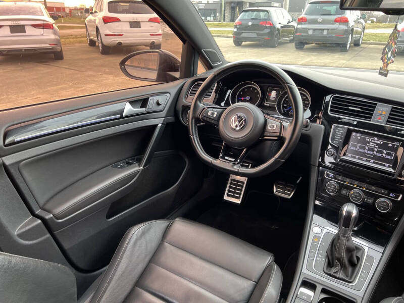 2015 Volkswagen Golf R 4Motion