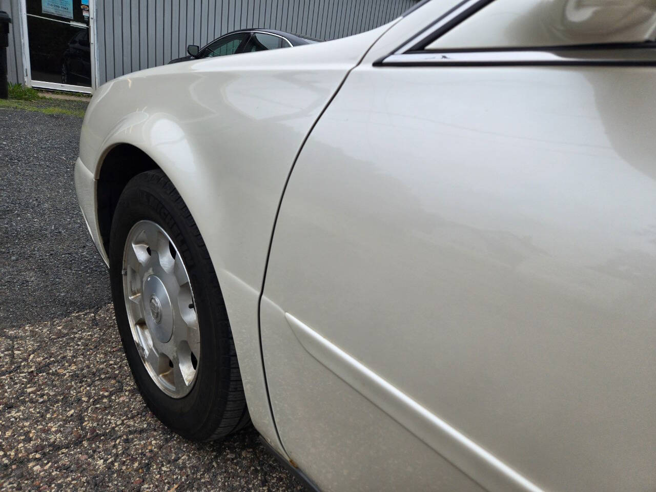 2002 Cadillac DeVille 36