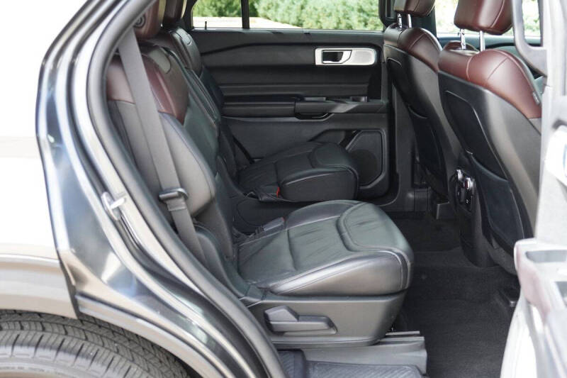 2020 Ford Explorer Platinum