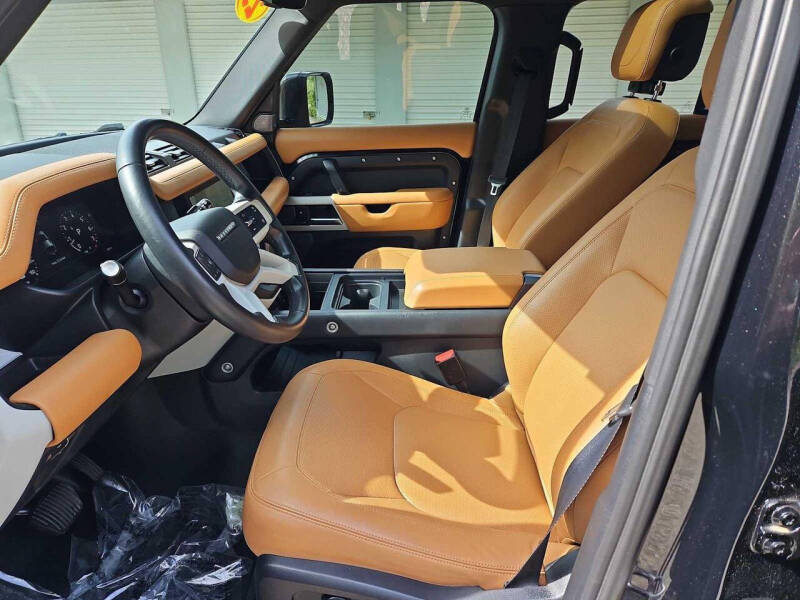 2023 Land Rover Defender 110 S