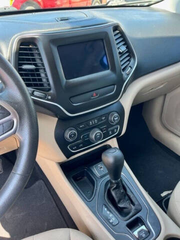 2019 Jeep Cherokee Latitude