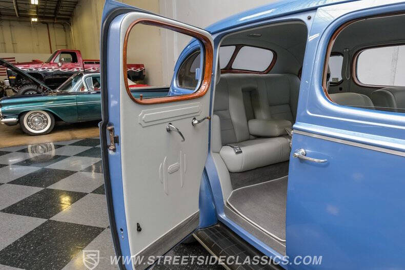 1940 Packard 120