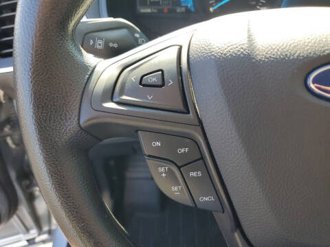 2022 Ford Edge SE