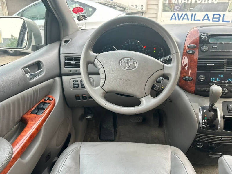 2008 Toyota Sienna