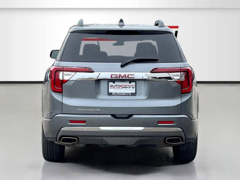 2022 GMC Acadia Denali