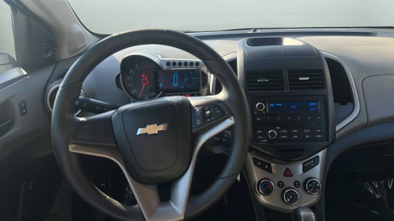 2016 Chevrolet Sonic LS Auto