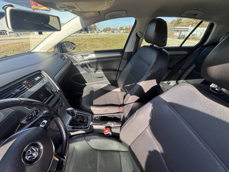 2015 Volkswagen Golf TSI S