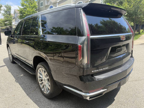 2022 Cadillac Escalade ESV Premium Luxury