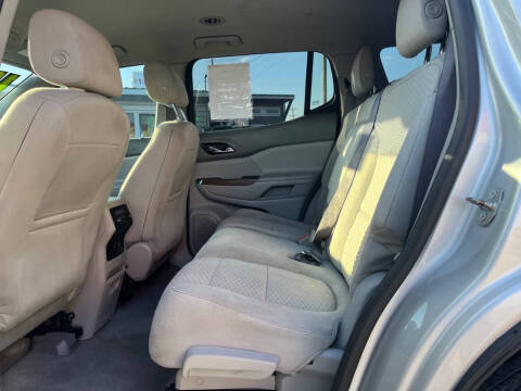 2017 GMC Acadia SLE-2