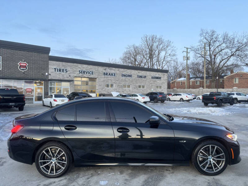 2022 BMW 3 Series 330e
